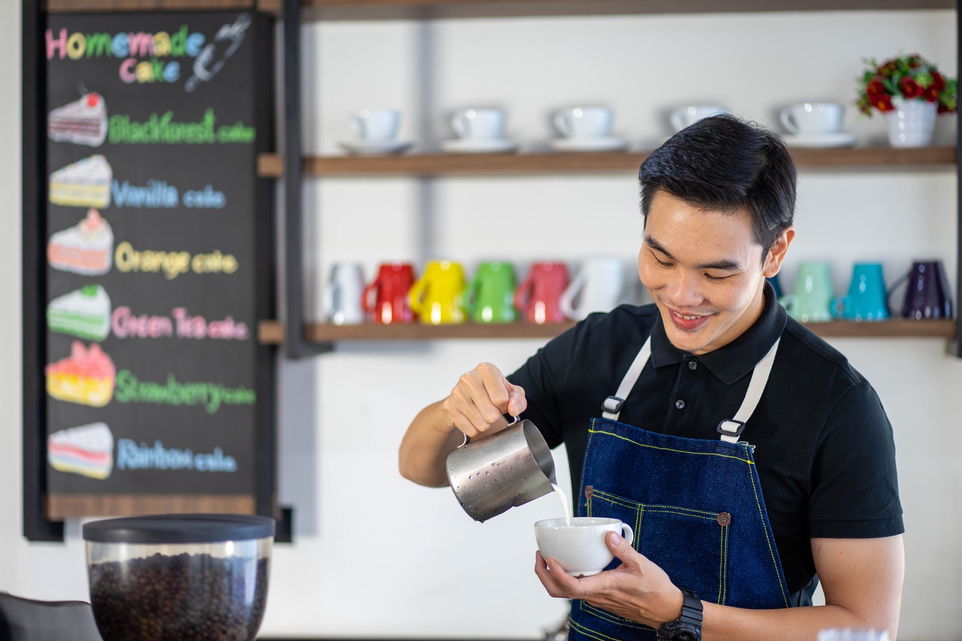 Coffee Skills Academy hands on class pouring cappuccino at CAN Academy Klang